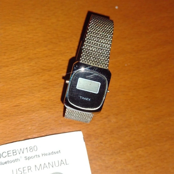 2 for $20😃Bluetooth Earbuds & Vintage Timex - Picture 2 of 3
